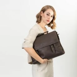 Maletín Nashville XXL 3 Compartimentos Cuero 39 Cm 8 Maletín Nashville XXL 3 Compartimentos Cuero 39 Cm -Bolsa De Viaje db15e0dbb705c20394a407e4e3d07a25 2